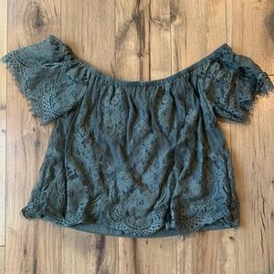 American Eagle off the shoulder top